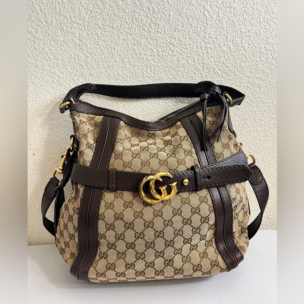 #SOLD#
Gucci Beige GG Canvas Shoulder Bag with Brown Leather and Gold Hardware